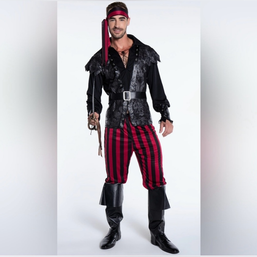 Men Pirate costume